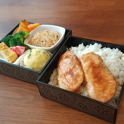 Bento saumon tériyaki